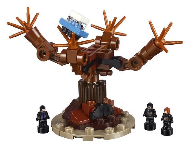 LEGO Announces Massive 6020 Piece Hogwarts Castle