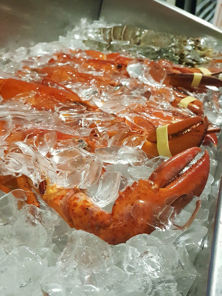 龙虾餐 Royal half Lobster $45.90 @ The Manhattan Fish Market at Sunway Pyramid