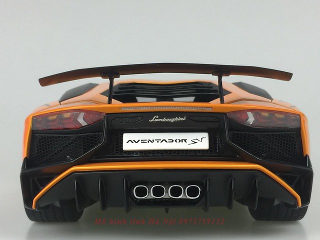 AutoArt 118 Lamborghini Aventador LP750-4 SV mohinhtinhhanoi (13)