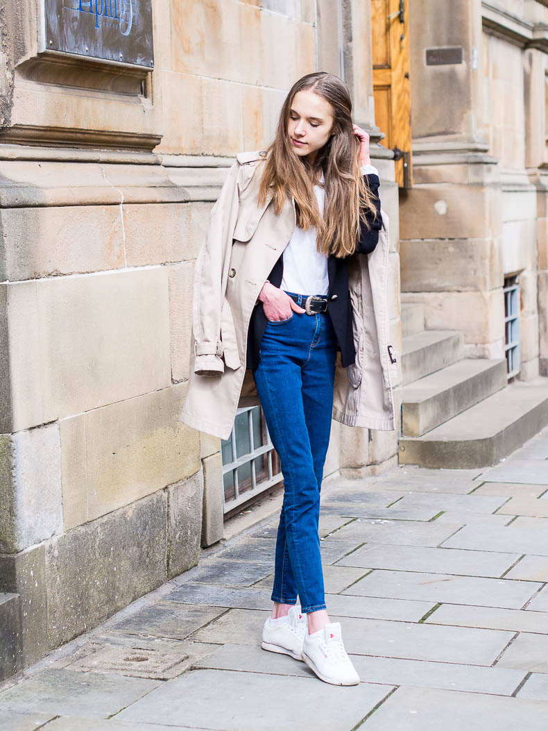 trench-coat-and-blue-denim-outfit-inspiration