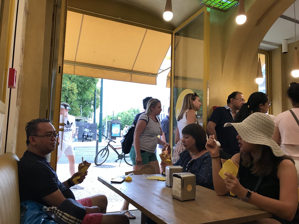 free ice cream,  Lisboa,  June 20, 2018