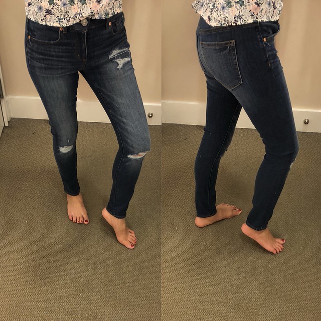 LOFT Modern Skinny Jeans in Destructed Indigo Wash, size 25/0P