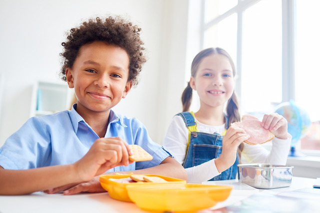 6 Creative Ways to Get Kids to Eat Their School Lunches