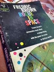 Rogue in Space, libro viejuno