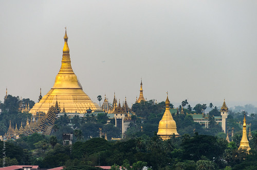 yangon buddhisttemple shwedagon myanmar theravada asia buddhism pagoda birma budda buddha buddhist buddism buddist burma rangoon