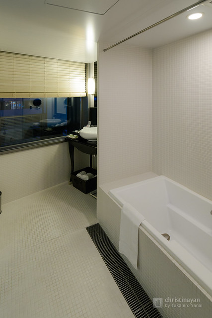 Bathroom of Harmonie Embrassee Osaka (アルモニーアンブラッセ大阪).