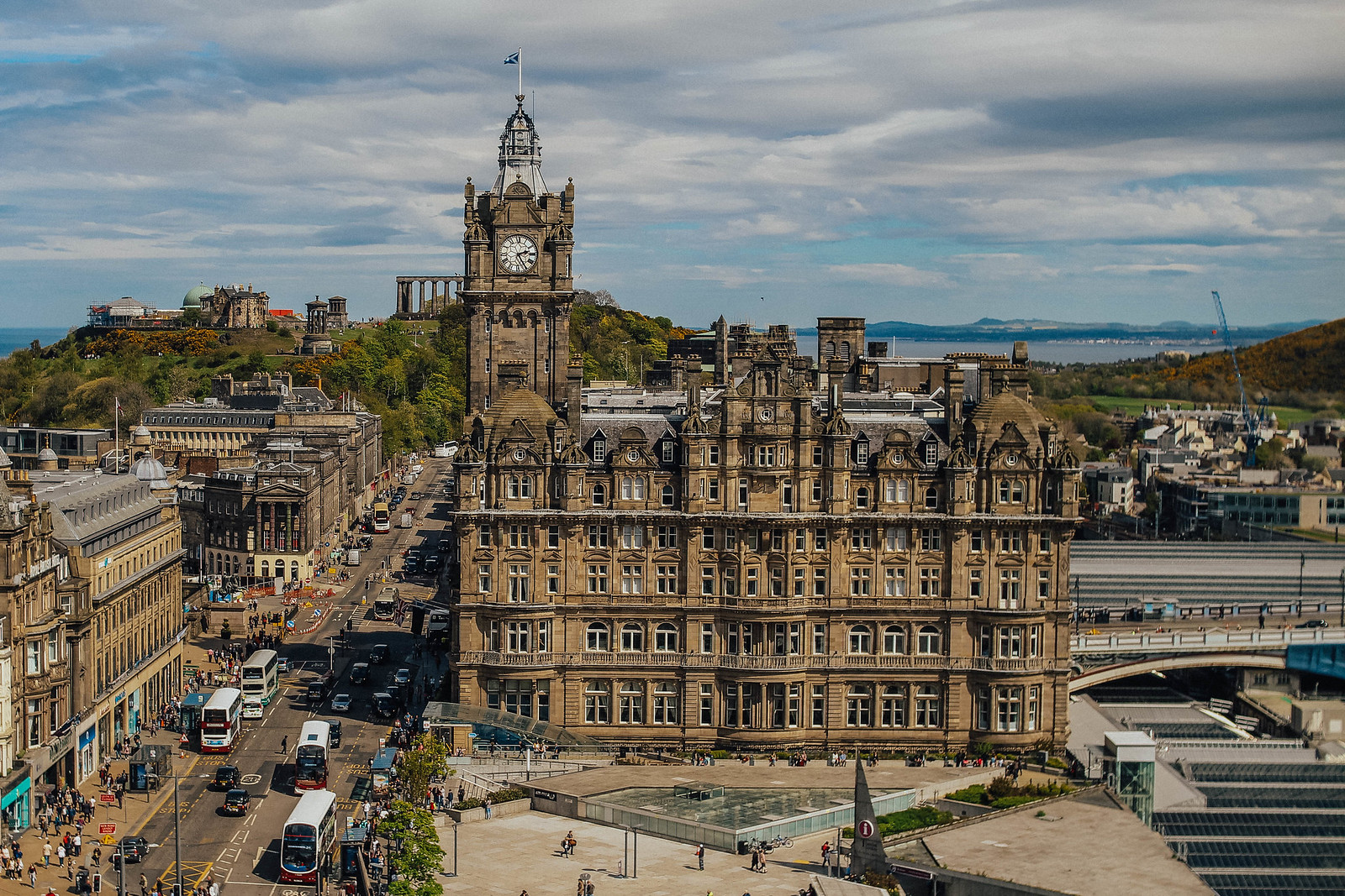 Edinburgh Sir Walter Scott Monument panoramic views travel blogger UK