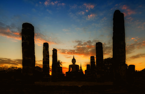 thailand sukhothai oldruin architecture sukhothaihistoricalpark buddhism cloudsky colorimage sunset eastasianculture famousplace nopeople outdoors photography sky templebuilding thaiculture thepast tourism tourist tradition tranquility traveldestinations vacations wat buddha statue