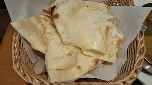 ニルヴァナム ランチビュッフェ ナン