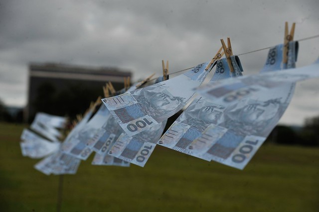 Protesto contra a corrupção e a lavagem de dinheiro em Brasília  - Créditos: Foto: Marcello Casal Jr/ Agência Brasil