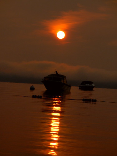 beach mike water clouds sunrise boats photography photo maine manic clods sebago sebagolake