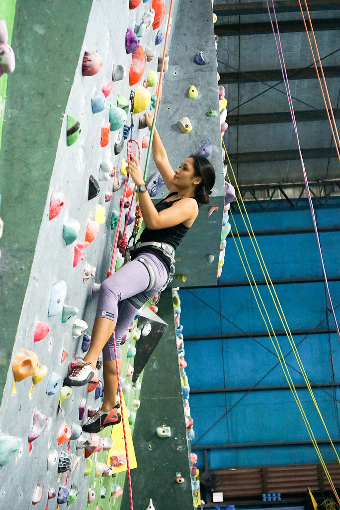 Lead climbing at Power Up Centrol Atletico