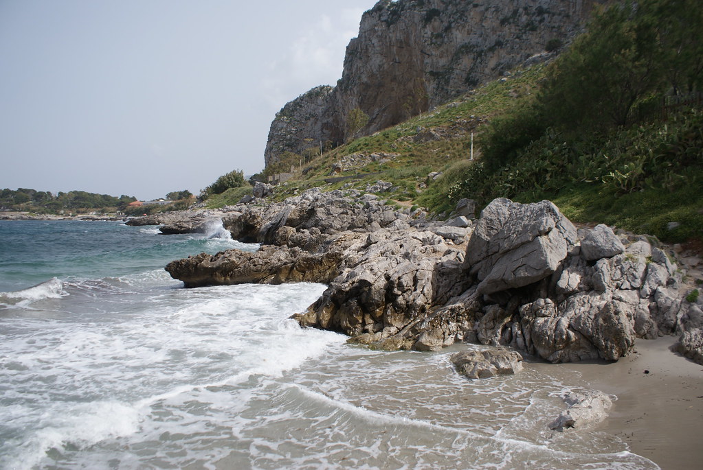 Criques et plage du Parc de Capo Gallo (Palerme).