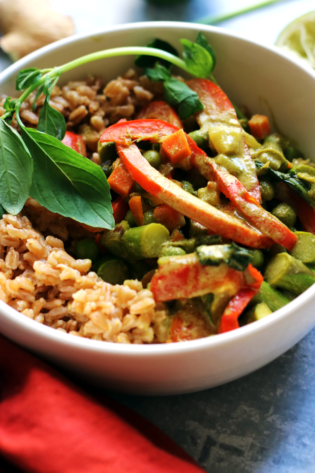spring vegetable thai green curry (with homemade curry paste!!)