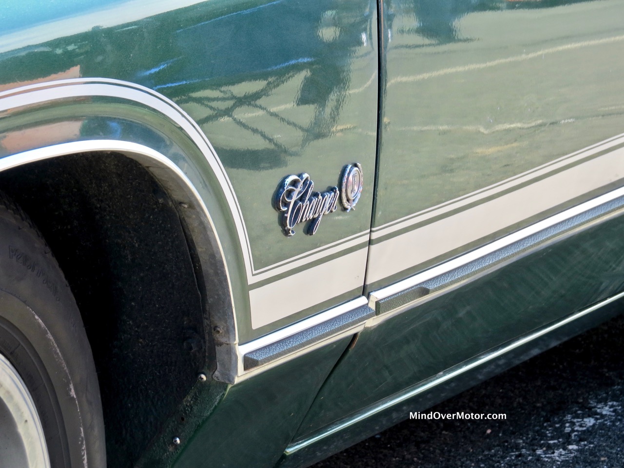1977 Dodge Charger SE Badge