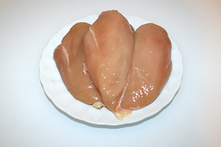 01 - Zutat Hähnchenbrustfilet / Ingredient chicken breast