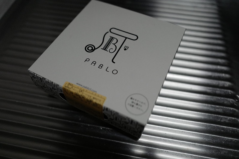 Leica Q新大阪PABLOチーズタルトパッケージ