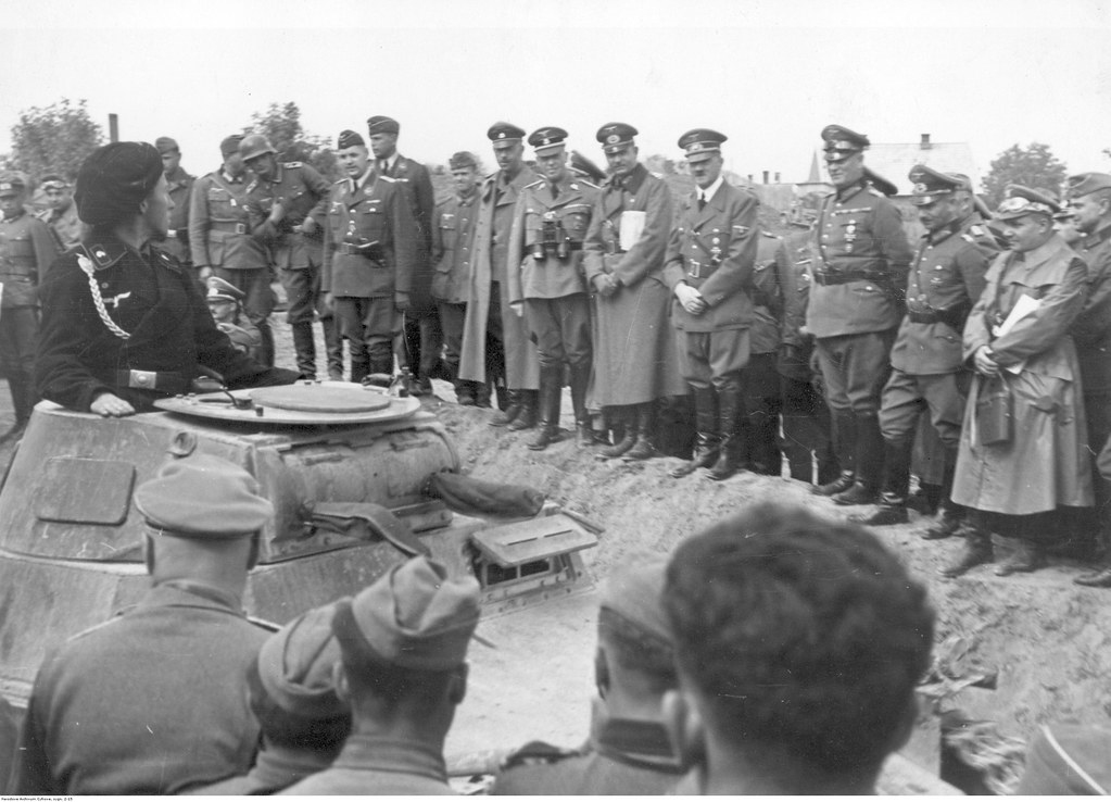 Приезд Адольфа Гитлера в расположение 19-й танкового корпуса генерала Гейнца Гудериана