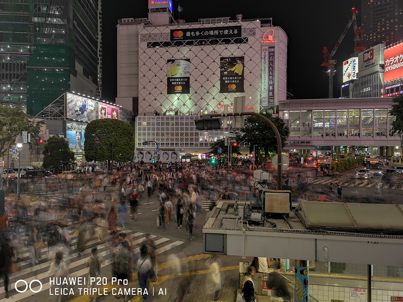 Huawei P20 Pro - Night Mode - Shibuya Crossing
