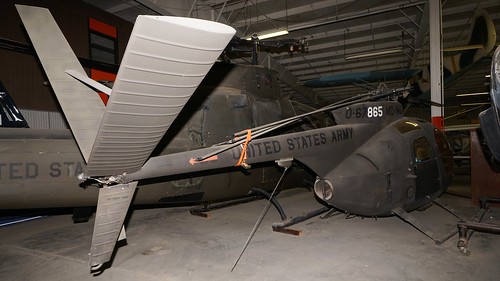 aircraft aeroplane liberal kansas midamerica museum airplane aviation usa hughes 369 oh6 cayuse helicopter us usaf 667865 air johnny comstedt