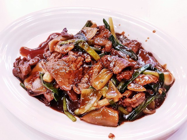 Deer Meat With Scallions & Ginger