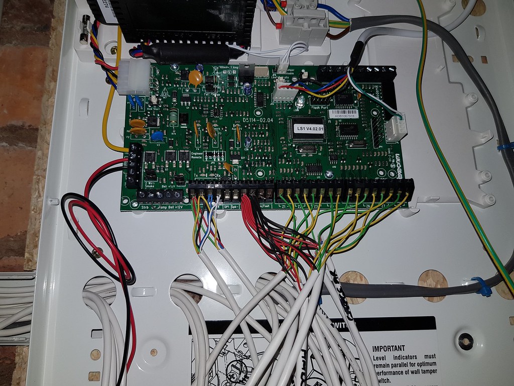 Texecom Plug-In Panel Tamper Switch-utilisé 