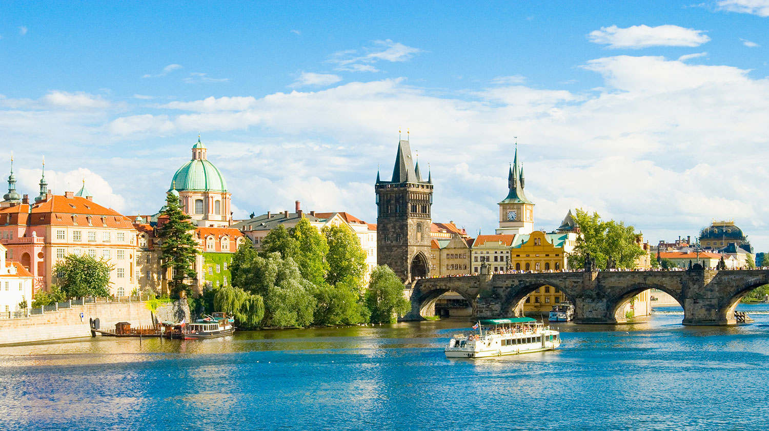 Prague travel guide for first-time visitors - Best Places to Visit in Europe - planningforeurope.com (3)