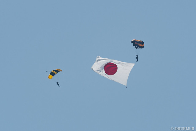 Iwakuni FD 2018 (1) Japanese National flag Jump