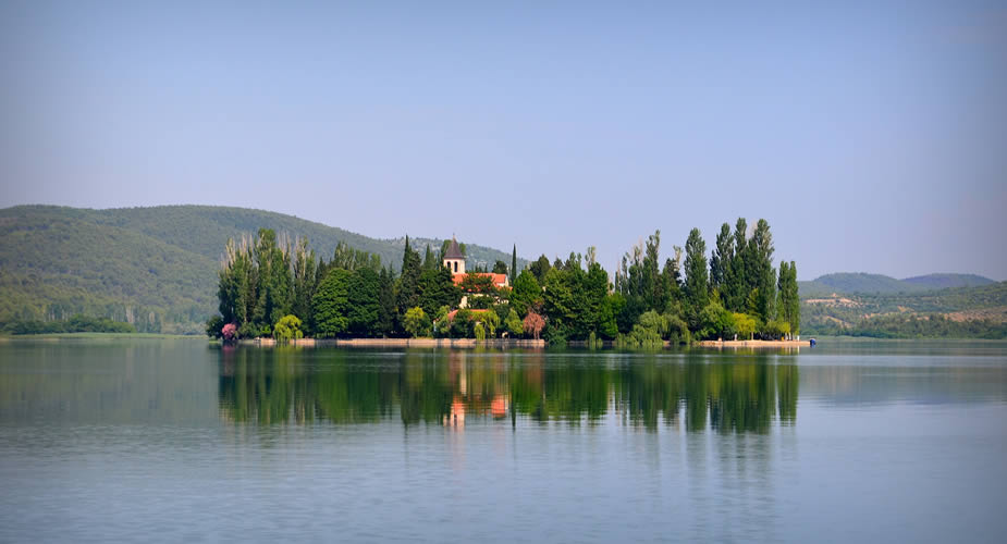 Bezienswaardigheden in Krka national park, Kroatië: Visovac | Mooistestedentrips.nl