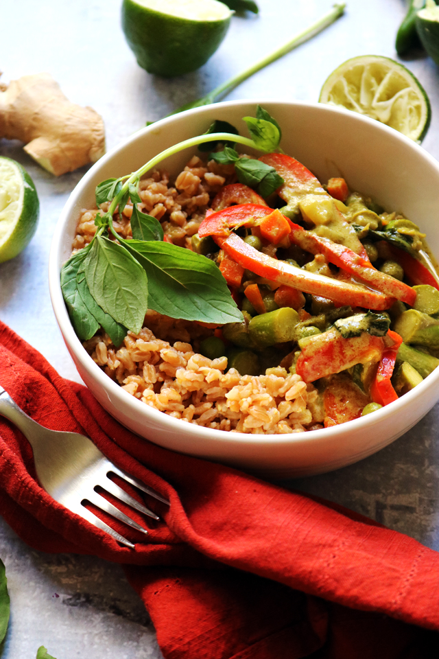 spring vegetable thai green curry (with homemade curry paste!!)