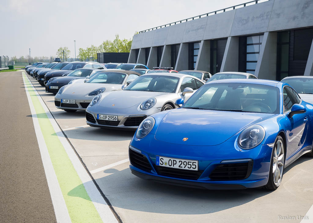 Музей и завод Порше в Лейпциге Porsche, Порше, офисные, Штутгарде, стоят, можно, трассе, центру, гонок, автомобили, Германии, таких, побольше, сотрудники, много, места, чтобы, Лейпциге, очень, всего