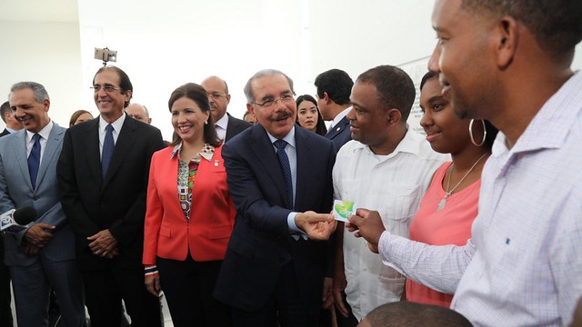 Danilo pone en marcha Teleférico de Santo Domingo. Más de 287 mil beneficiarios ahorrarán 30 minutos de tiempo y 30% costo de pasaje