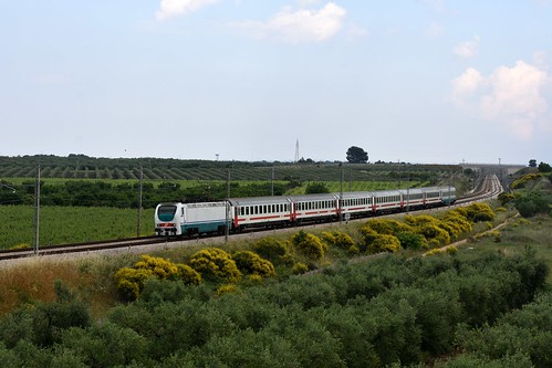 ic e402b e402141 intercity carrozzeicsun trenitalia fs fiori campagna trenopasseggeri locomotiva railroad train