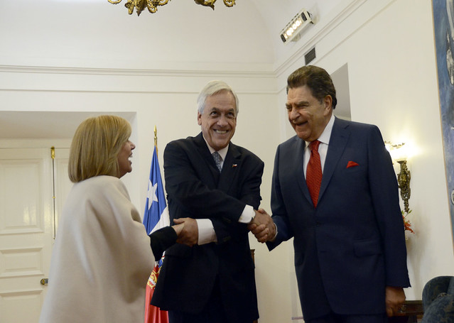 08-may-18-El Presidente Sebastián Piñera recibe en Audiencia en La Moneda a Don Francisco y a la Directora Ejecutiva de Teletón, Ximena Casarejos