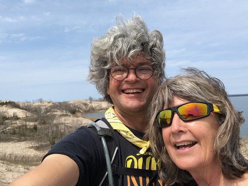 Sandbanks Linda and Pierre selfie on the dune