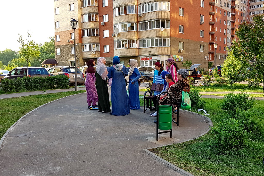 Национальное гетто в спальном районе Москвы 20180517_184650