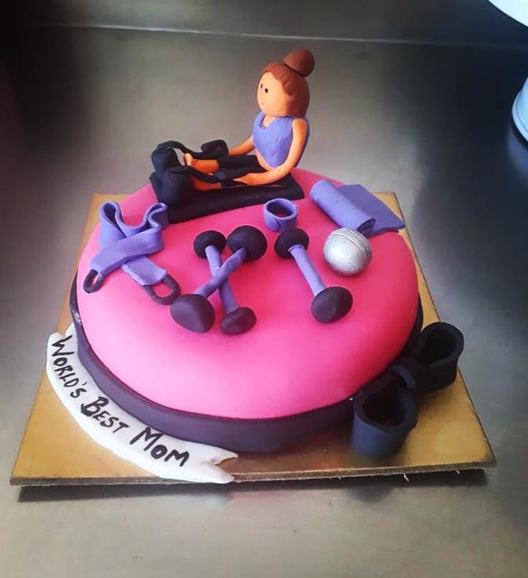 Gyming Themed Cake by Beond Cake