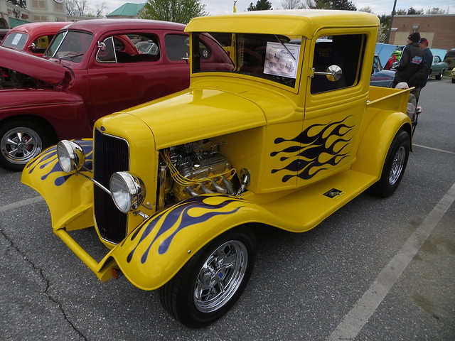 Yellow Black Flames Car