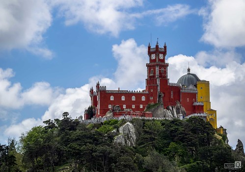 sintra lisboa portugal castillo dapenna parque colores rojo cielo nubes